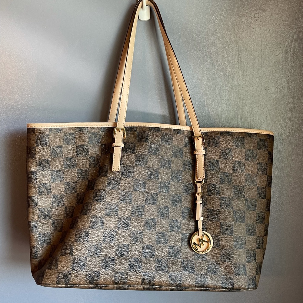 Michael Kors large checkerboard jet set tote